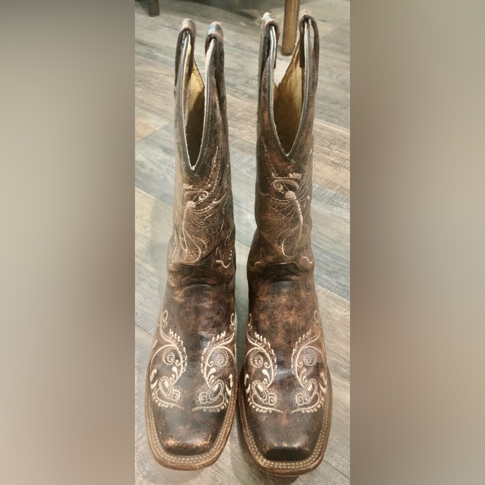 Circle G Handcrafted Distressed Leather  Western Boots ~ SZ 8 1/2 ~ Dragonfly